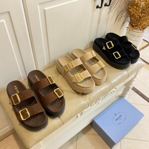 프라다 PRADA 여성용 슬리퍼와 샌들